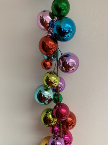 Bauble garland deals